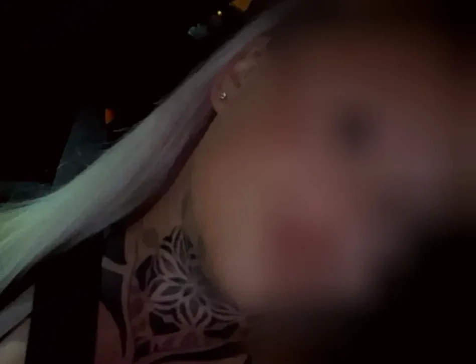 Ellie, 32